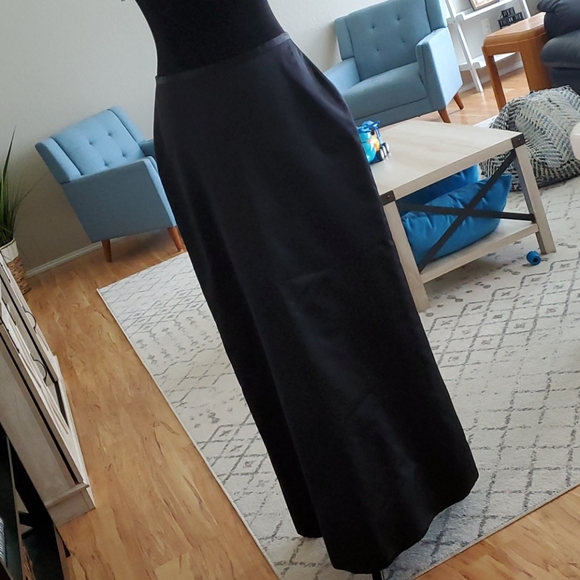 Catherine Regehr Dresses & Skirts - Catherine Regehr 100% Silk Black Long Skirt